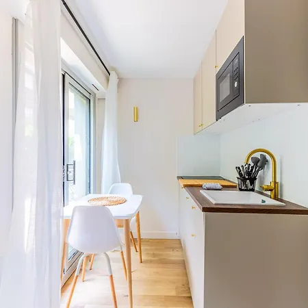 Lavie Maison Balneo Garden Flat Μπορντό