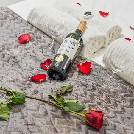 Lavie Maison Balneo Garden Flat Διαμέρισμα Μπορντό